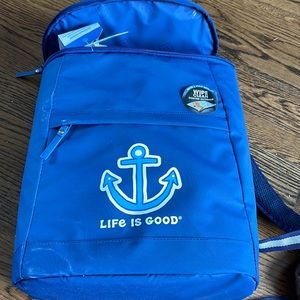 Life is good brand cooler & 6 matching insulated cups. Backpack style.
